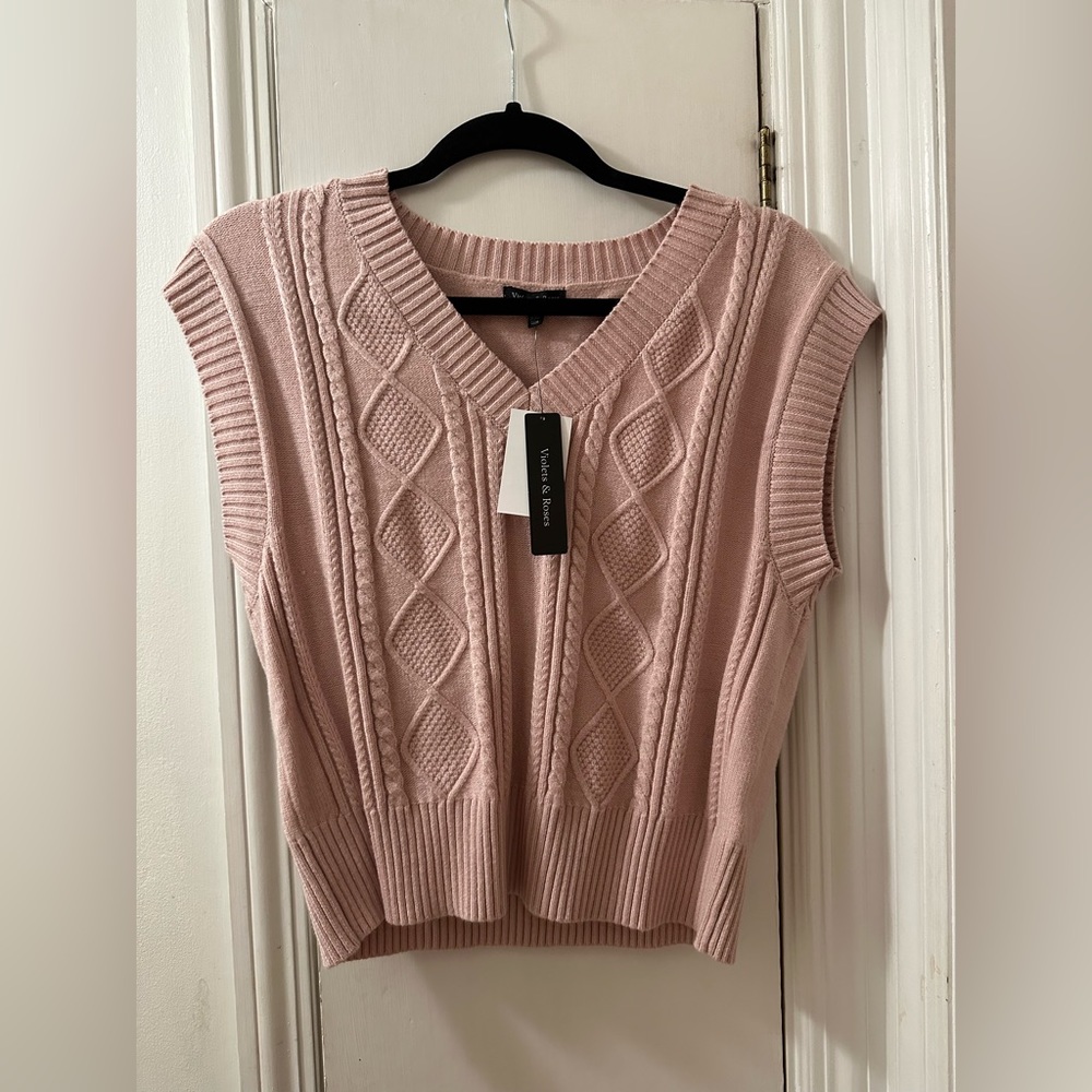 Violets & Roses Danner V Neck Sweater Vest in Pink - Small